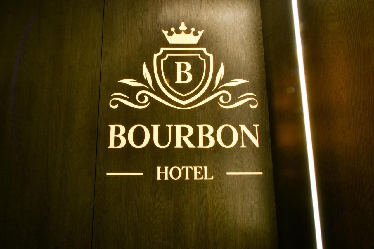 Bourbon Boutique Hotel Yerevan Exterior photo