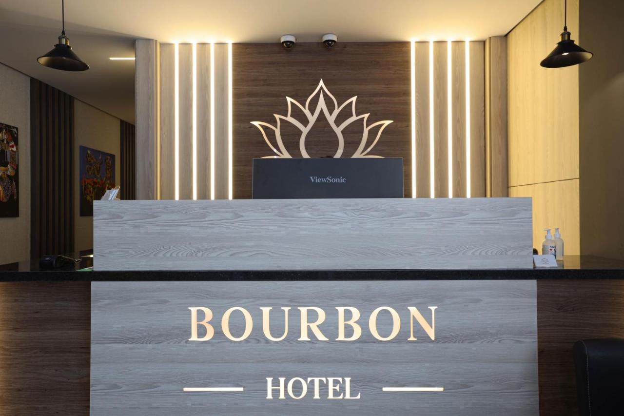 Bourbon Boutique Hotel Yerevan Exterior photo